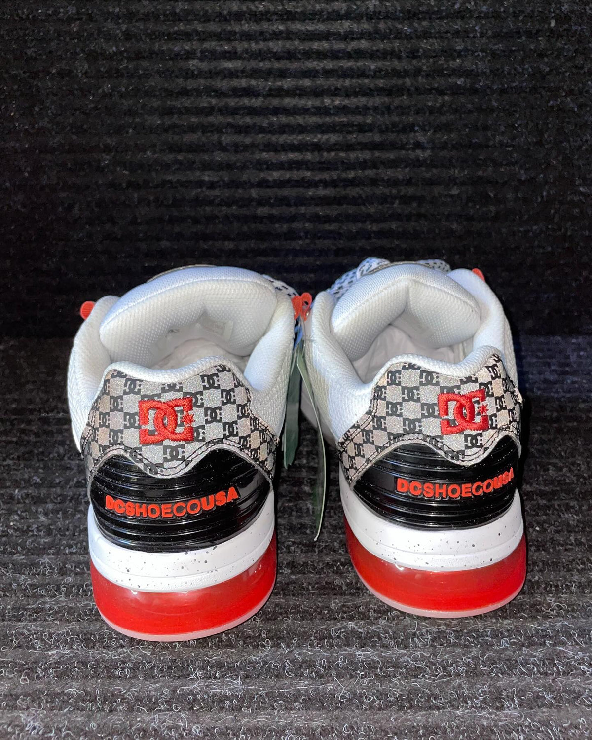 DCshoes
