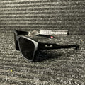 OAKLEY